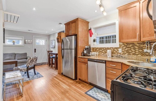 Reed-Cooke Apartment | Serene 2BR/2BA walkable retreat + Free Parking