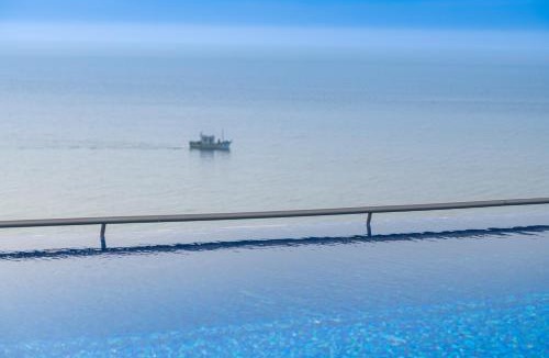 Santiago Hotel | Sesimbra Oceanfront Hotel - Preferred Hotels and Resorts