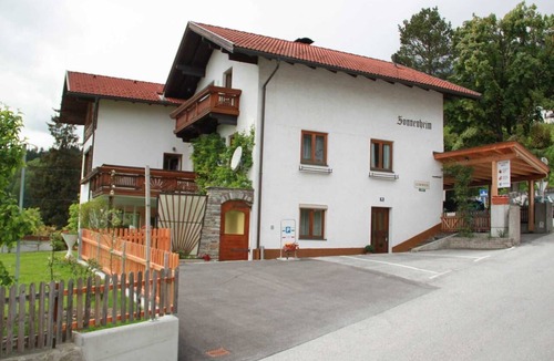 Thaur Apartment | Single Room with Shower and Toilet 3 - Sonnenheim Guesthouse