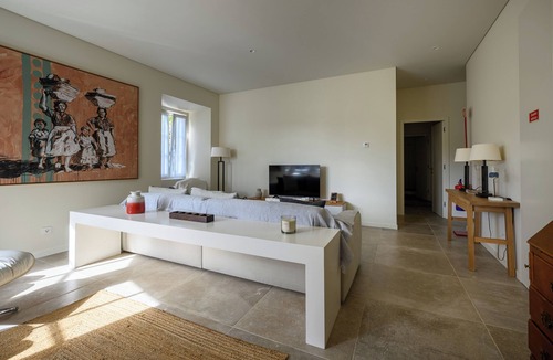 Sao Martinho do Porto Apartment | Space, charm and serenity in the heart of the village, 100 meters from the beach