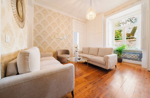Chiado Apartment | Spacious - 6 Bed - Super Central - lux