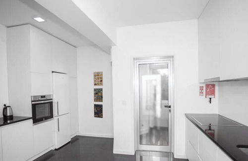 Centro / Baixa Apartment | ★Spacious and Bright City Center Apartment | Sunset Balcony | Quiet Street with Street Parking★
