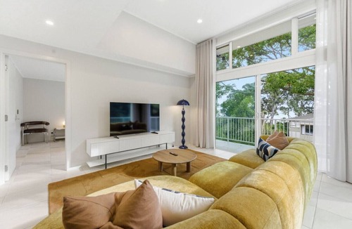 Birkenhead House | Spacious 4BR Birkenhead Retreat | 3 Living Areas
