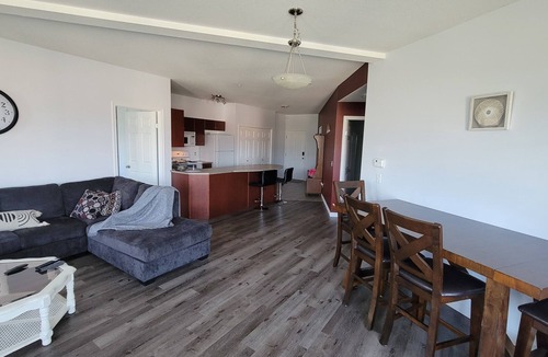 Quail Ridge Condo | Stay Worry Free! Come Golf, Wine Tour & Ski! 4 Beds 2 Bath Condo w/Gym and Pool!