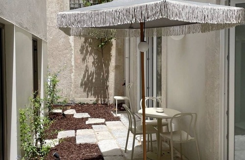 Se Hotel | Studio w/River Views | Full Kitchen | 0.4 Mi to Castelo de São Jorge