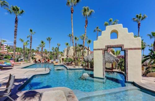 Cabo Bello House | Stylish Coastal Retreat with Breathtaking Views, Resort Pool & Private Balcony