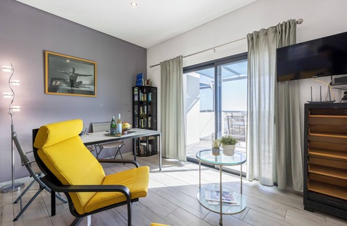 Olhao Apartment | Sun, Moon, Star I - Amazing 1 bedroom apartment in Quelfes