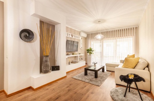 Braga Apartment | Sunflower Apartment, comfort and excellent decoration and great location