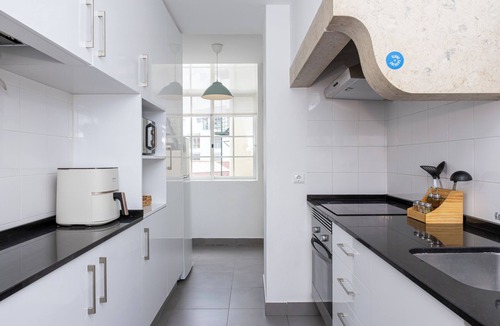 Lisbon Old Town Apartment | The Green House - Confortable for Family & Friends