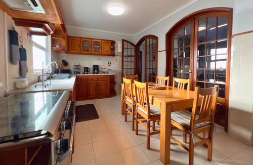 Capelas House | The Ship's House
