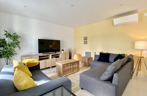 Ferrel Apartment | The Sunny Dune - Luxury 2 Bedroom Apartment