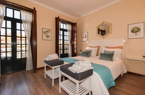 Centro / Baixa Apartment | Tiles Duplex Apartment Historic Porto Downtown