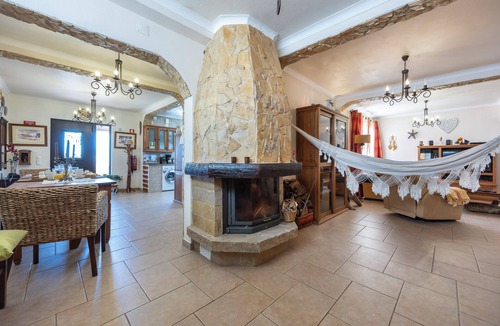 Budens House | Traditional Portuguese house in Budens