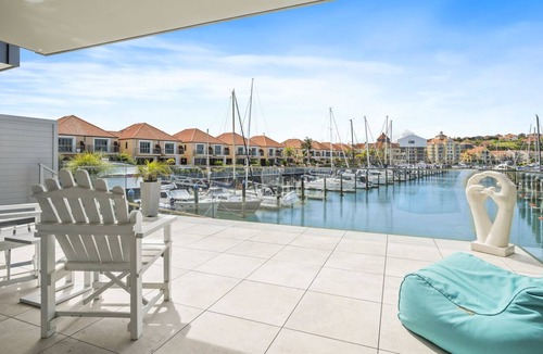 Gulf Harbour House | TRANQUILITY WATERS - WHANGAPARAOA HOLIDAY HOME in Whangaparaoa