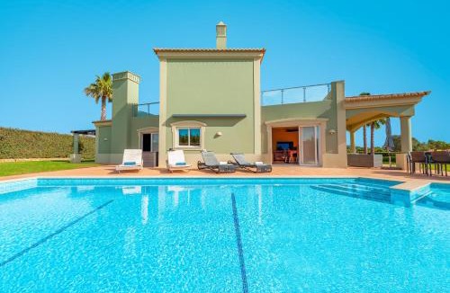 Estombar Villa | Villa Bliss - Piscina aquecível e jacuzzi embutido em Carvoeiro
