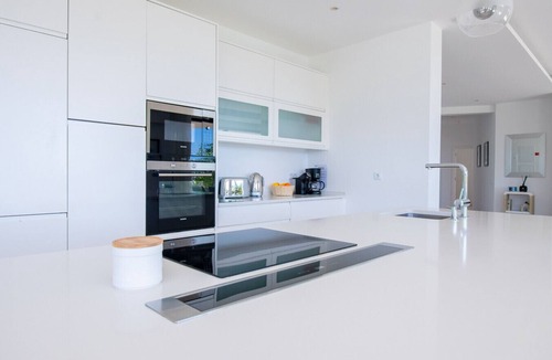 Vale de Centianes Villa | Villa Centeanes Luxury villa,enviable position stunning sea views!