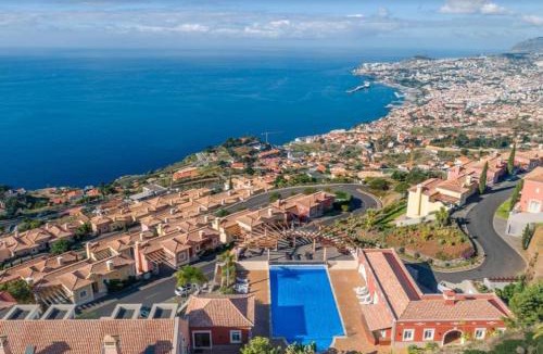 Sao Goncalo Villa | Villa Eve Palheiro Village by Holiday Rental Madeira