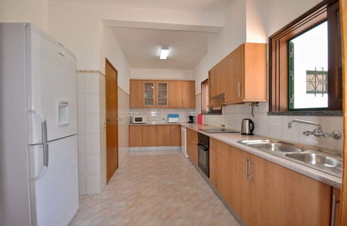 Quarteira Villa | Villa in Vilamoura with Pool near Golf Course