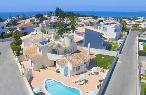 Gale Villa | Villa Moorea - Moradia com piscina aquecível, ginásio e BBQ - Galé, Albufeira