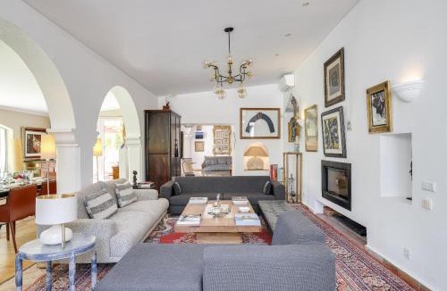 Cerro do Mocho Villa | Villa Oasis by CadenzaLux