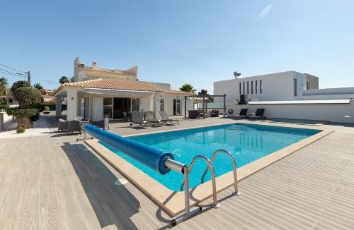 Estombar Villa | Villa Sun