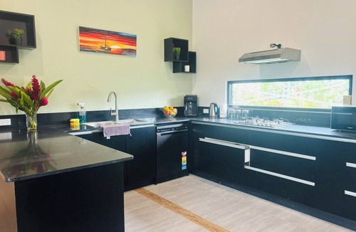 Pacific Harbour Villa | Villa Vonu - 2 Bedroom Ensuit. Your own pool, secured landscape near the beach.
