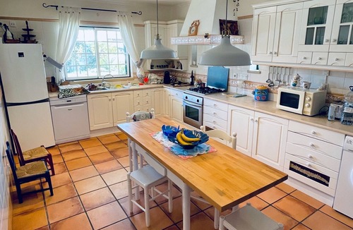 Aldeia de Brescos Villa | Villa with Garden, Pool and Wifi by the Beach and Nature Reserve