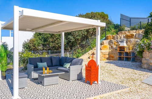 Vale de Centianes Villa | Villas with 2 Heatable Pools & BBQ