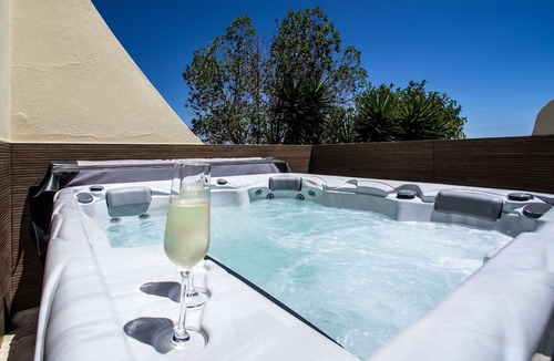 Sargacal House | Wonderful private villa for 4 guests with WIFI, A/C, pool, TV and terrace