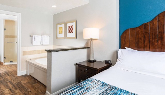 1BR Villa Steps to Heavenly Gondola - Timber Lodge Lake Tahoe in South Lake Tahoe