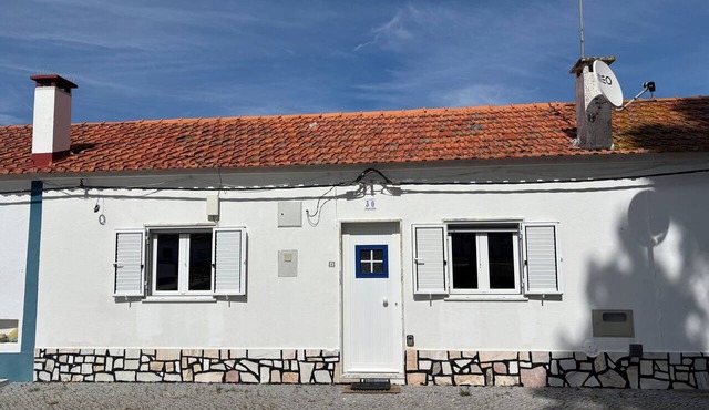 2-bed house in charming village 30 min from Comporta Beach