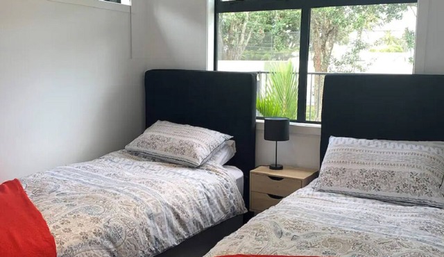 2 Bedroom Apartment, Close to Beach, Ground Floor in Orewa