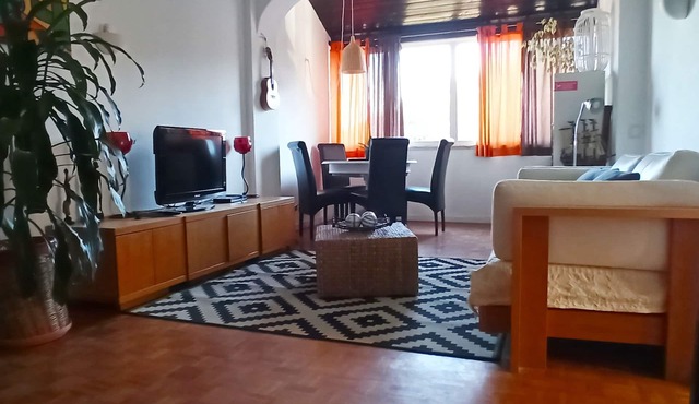 2 bedroom apartment Praia de Carcavelos