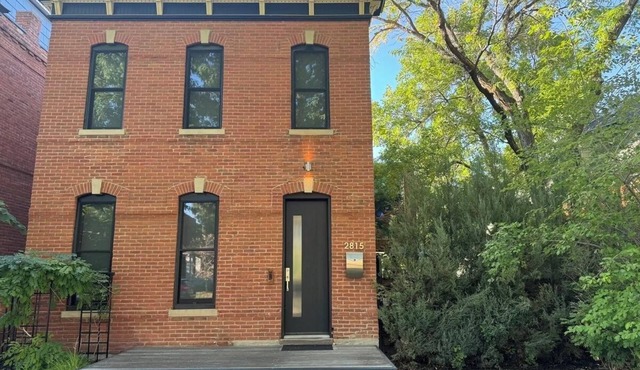 3-Bedroom, Outdoor Japanese Soaking Tub, Fire-Pit, originally built in 1890! in Denver