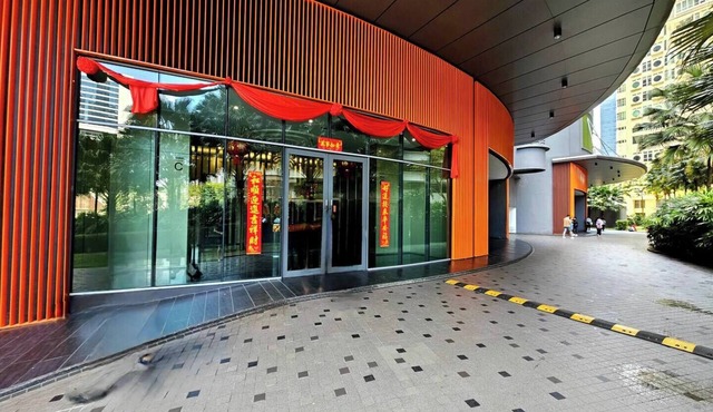 3R2B SkySuites Next to KLCC Twin Tower High Floor in Kuala Lumpur