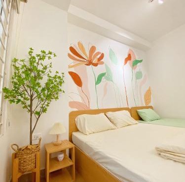 4 Bed Rooms with Kitchen for 11 guests Family-friendly Home in Hanoi Old Quarter