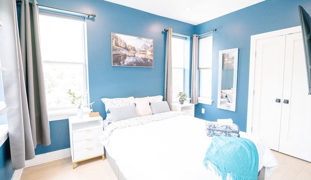 4BR Spacious DC Stay |Private Deck | Free Parking in Washington DC