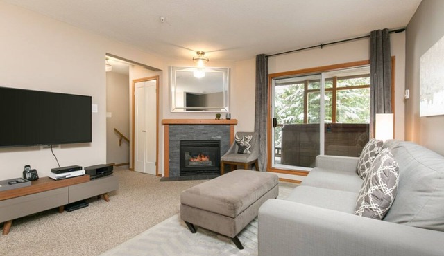 90 Glaciers Reach, this 2br home has a hot tub & pool in Whistler Village in Whistler