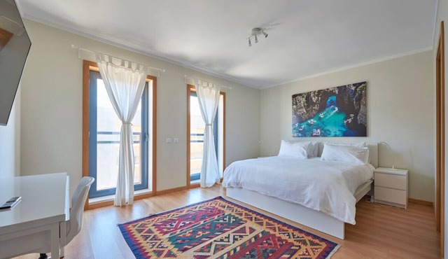 ★Algarve Oceanfront Luxury Apartment w/Pool ★