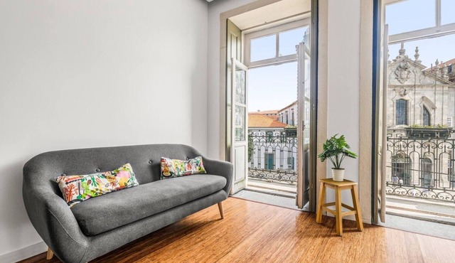 Apartment 'Hungarian Biscuits Historic Center' with Balcony, Wi-Fi and Air Conditioning