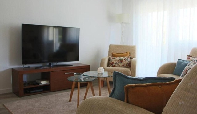 Arruda Luxury Apartment With AC