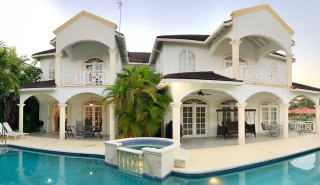 Beautiful spacious holiday home private shared pool with neighbour nr Sandy Lane