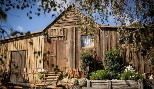 'Boutique Barn' barn accommodation/wedding venue in Puhoi