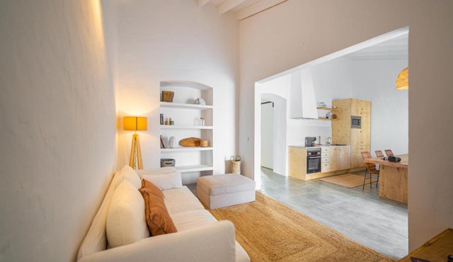 Calma Boutique House