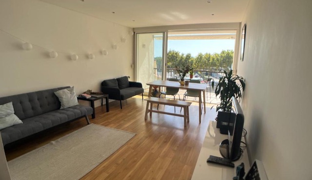 Carcavelos Nova University super location T2