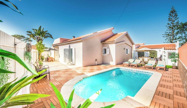 Casa Alfazema - Three Bedroom Villa, Sleeps 6