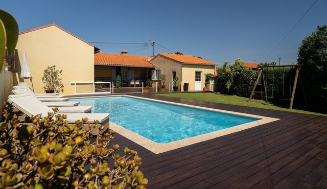 Casa Canto: Villa with Private Heated Pool, Wi-Fi, and Air Conditioning
