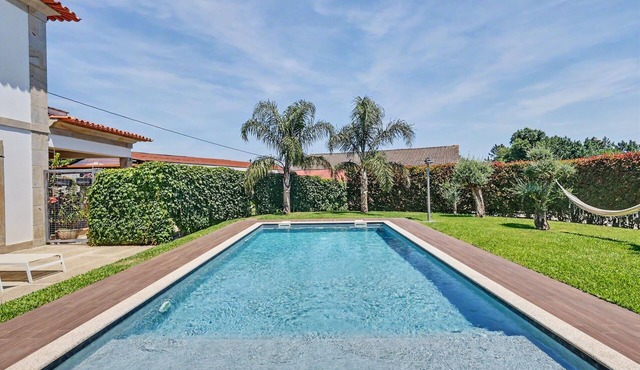 Casa Da Padroa: Private Pool, Wi-Fi & Air Conditioning in Braga
