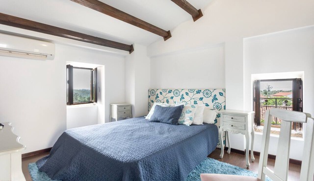 Casa Mãe: Holiday Home with Mountain View, Wi-Fi and Air Conditioning