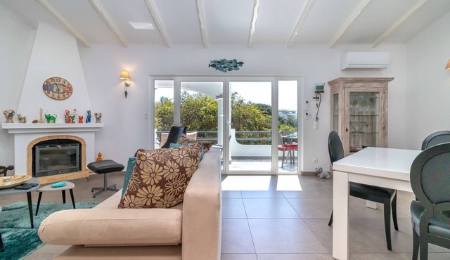 Casa Moinho – Stylish 2 Bedroom Townhouse with Communal Pool, Carvoeiro